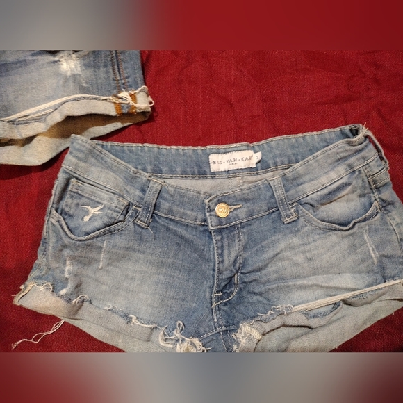 bui yahl kah size 7 light & dark shorts - Picture 3 of 4